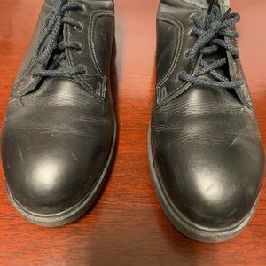 Women’s black red wing steel toe shoes - size 9B